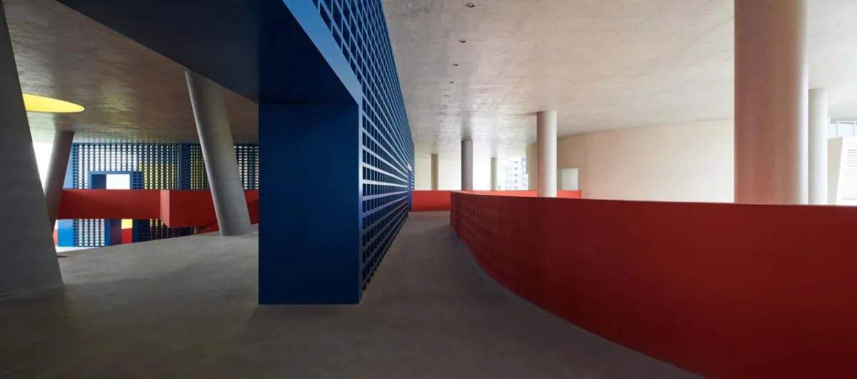 BIM建筑|海口江东寰岛实验学校 / 迹·建筑事务所