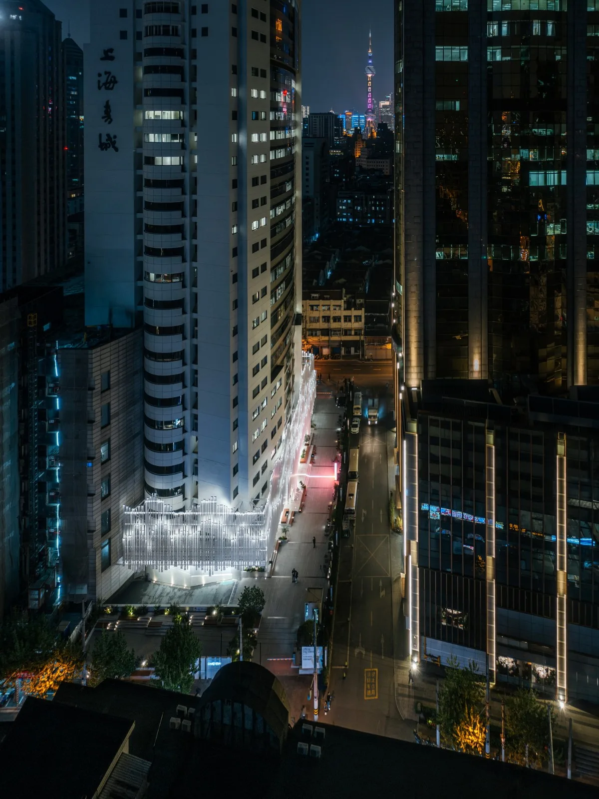 BIM建筑|钢雨：德必上海书城WE改造设计 / Wutopia Lab