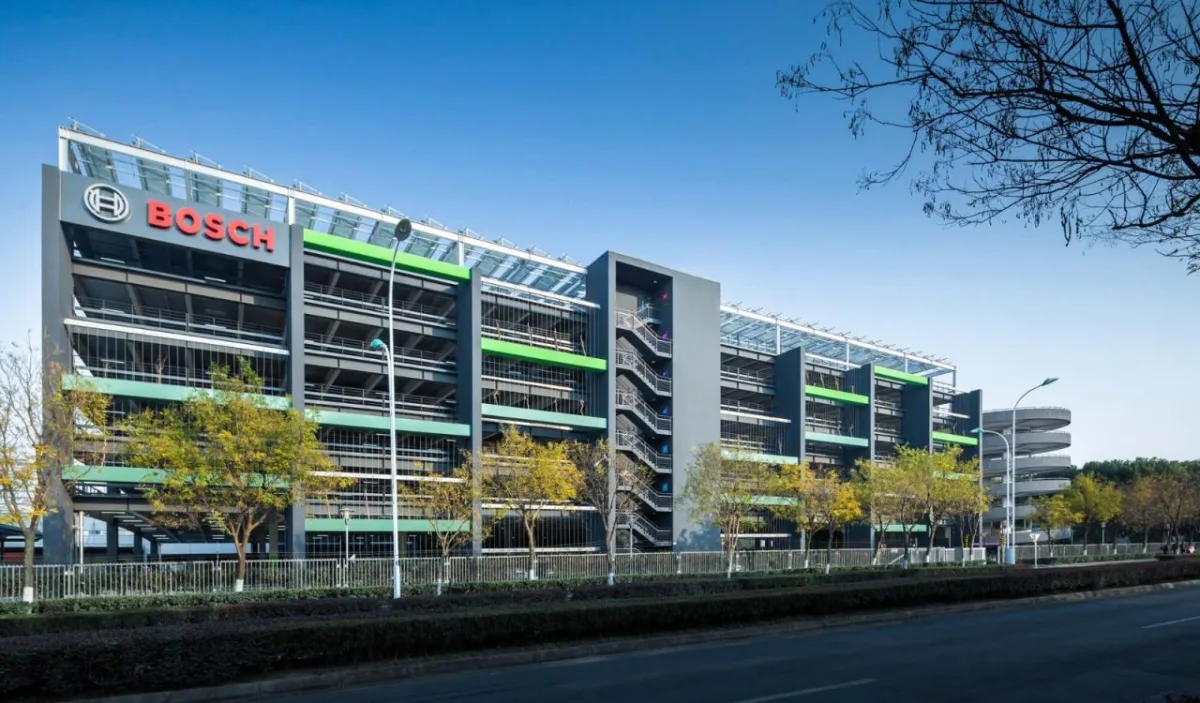 BIM建筑|三区博世汽车部件项目S215停车楼（一期 ）/ 中衡设计集团