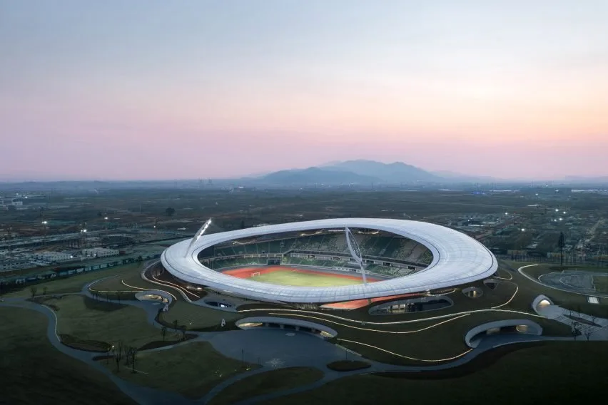 BIM建筑|MAD设计的衢州体育场建成