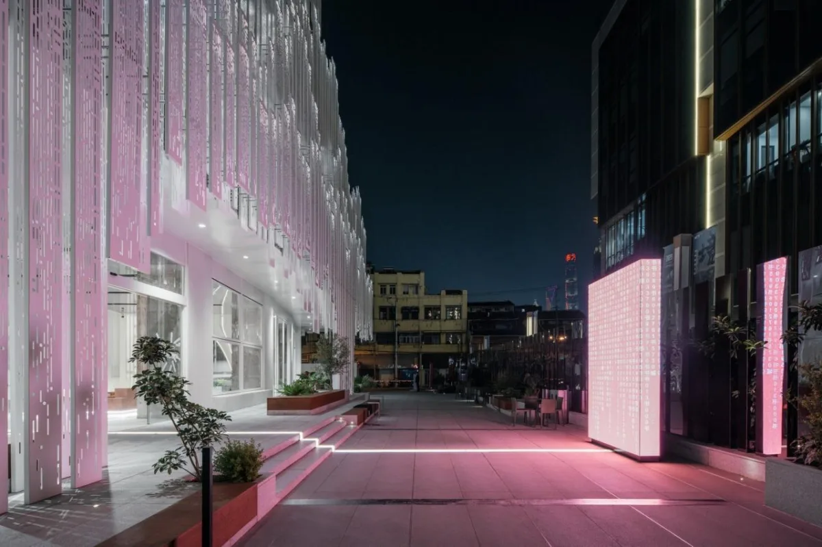 BIM建筑|钢雨：德必上海书城WE改造设计 / Wutopia Lab