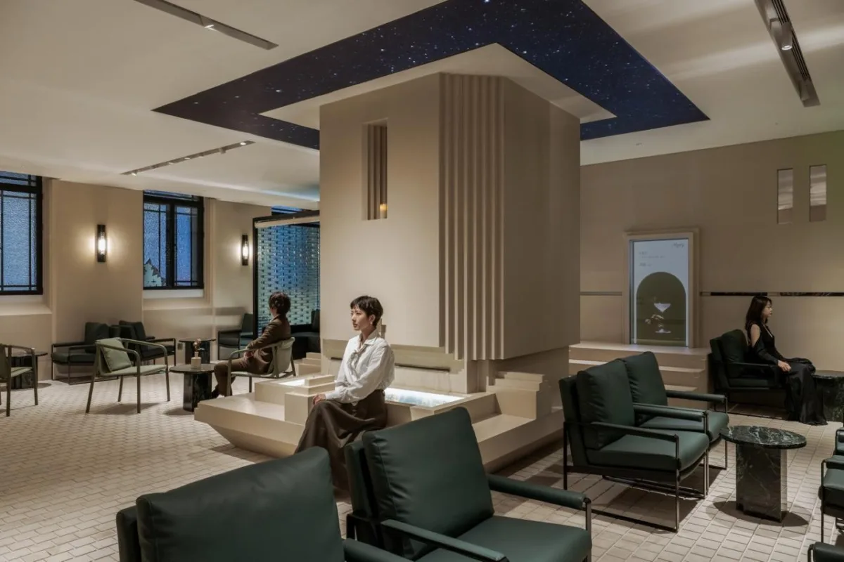 BIM建筑|Piazza in a room：Mapoly Coffee满坡栗咖啡(历史博物馆店) / Wutopia Lab