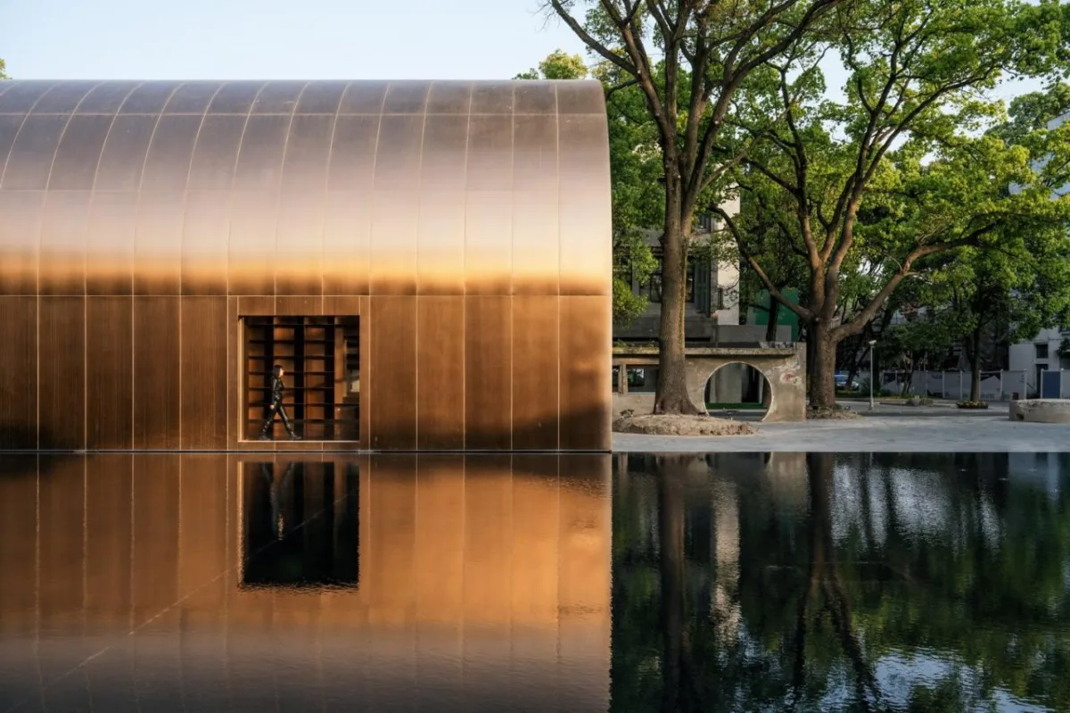 BIM建筑|全金属外壳：铜堡 / Wutopia Lab
