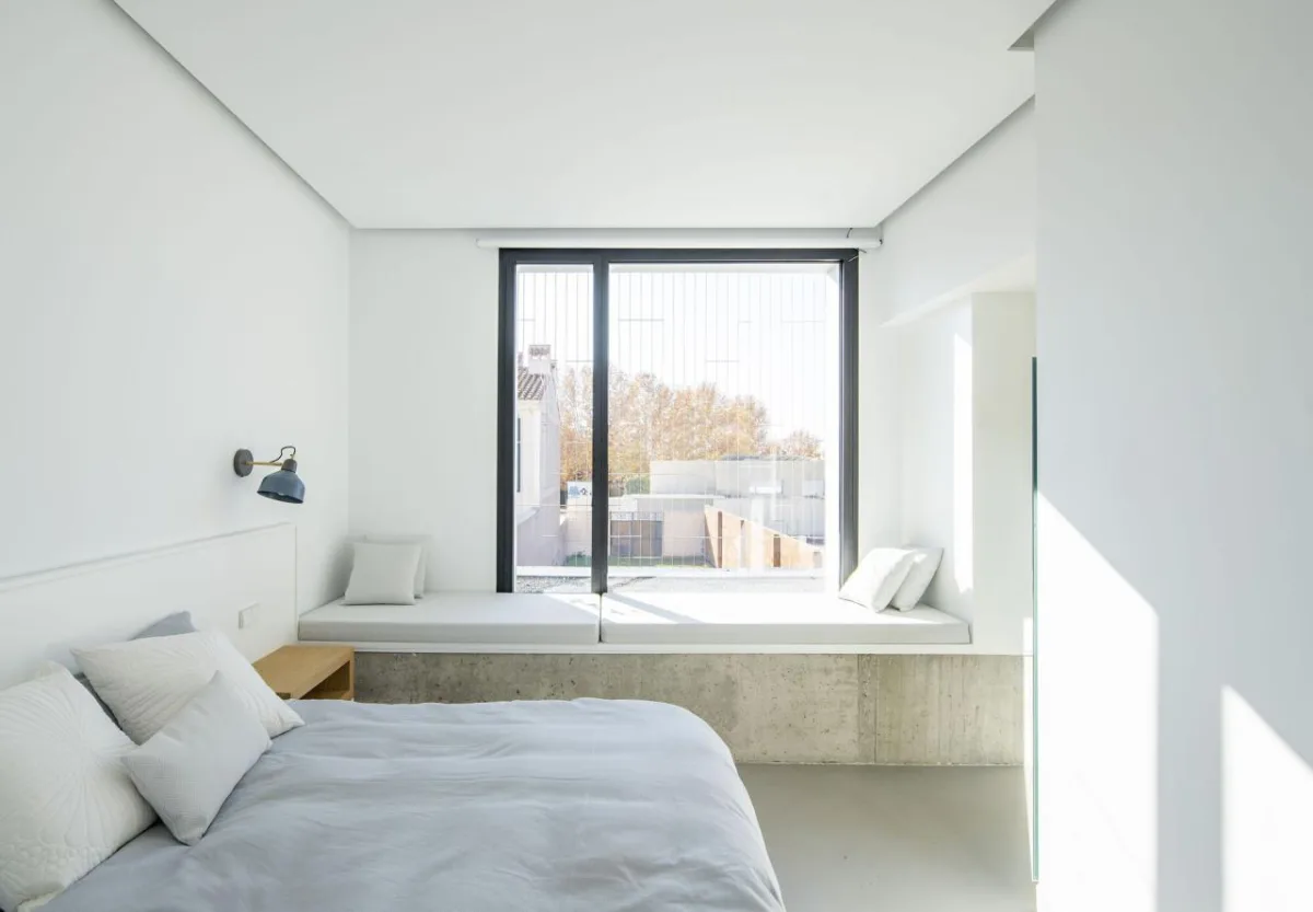 BIM建筑|混凝土外壳，NAU 住宅 / MUKA Arquitectura