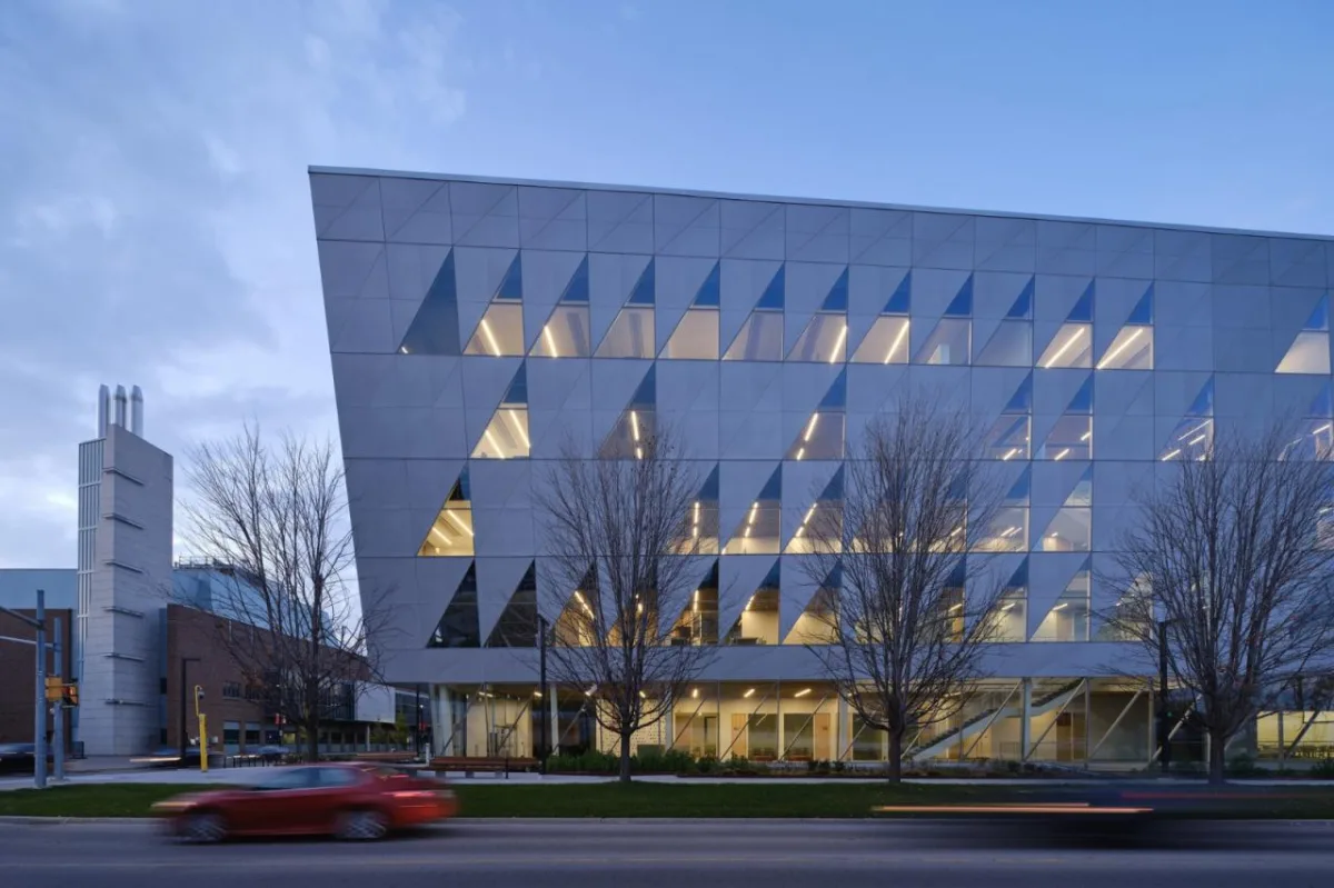 BIM建筑|约克大学继续教育学院 / Perkins&Will