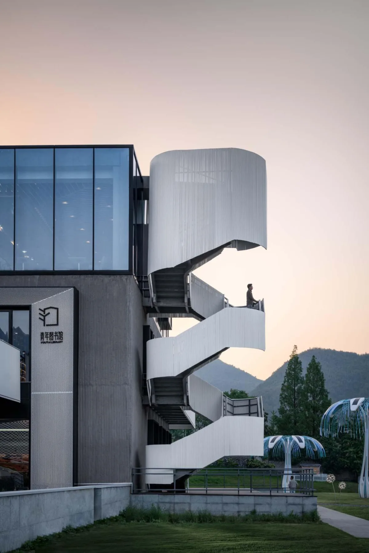 BIM建筑|余村印象青年图书馆 / 上海交通大学设计学院杜春宇团队