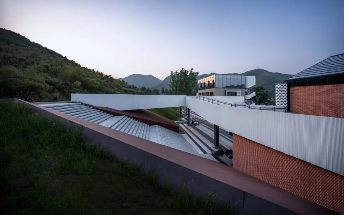 BIM建筑|余村印象青年图书馆 / 上海交通大学设计学院杜春宇团队