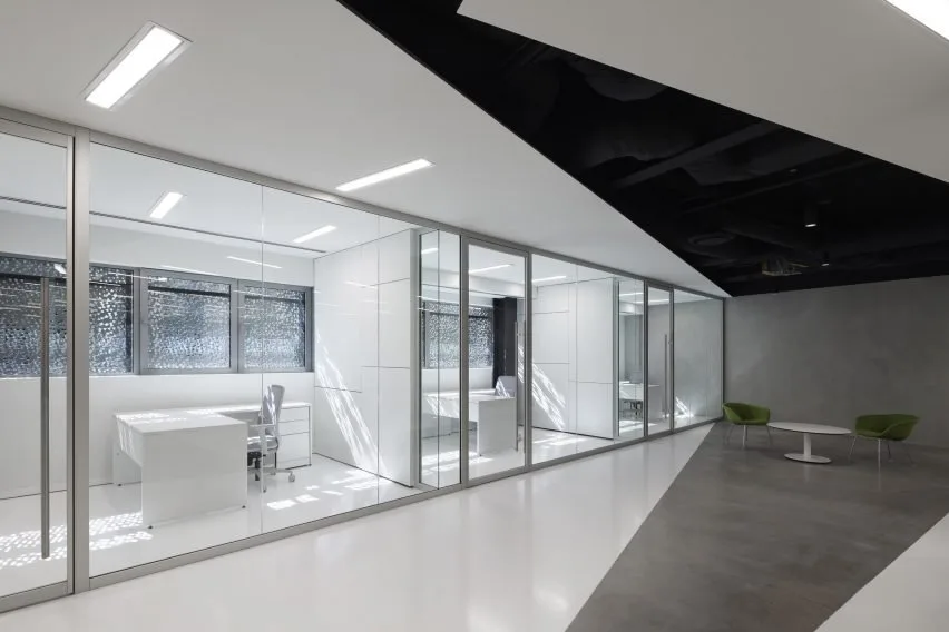 BIM建筑|OSO在温哥华完成日本灯笼状德勤大楼