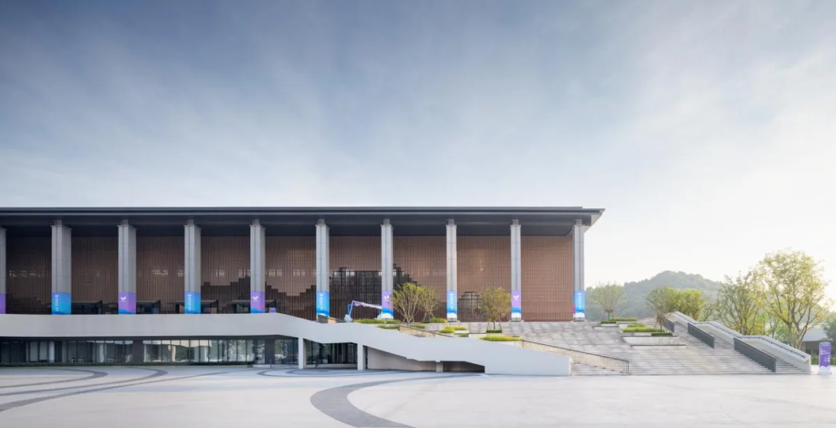BIM建筑|富阳银湖体育中心:亚运射击射箭现代五项馆 / 浙江大学建筑设计研究院