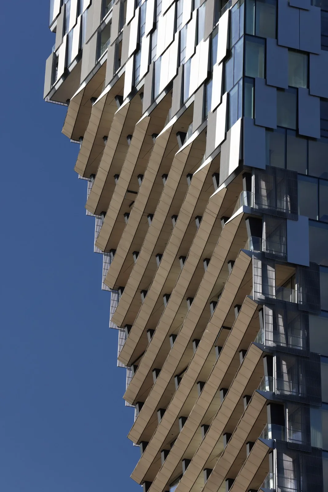 BIM建筑|突破性设计重塑城市天际线：北美艺术级豪宅“阿铂尼·隈研吾” / Westbank + 隈研吾