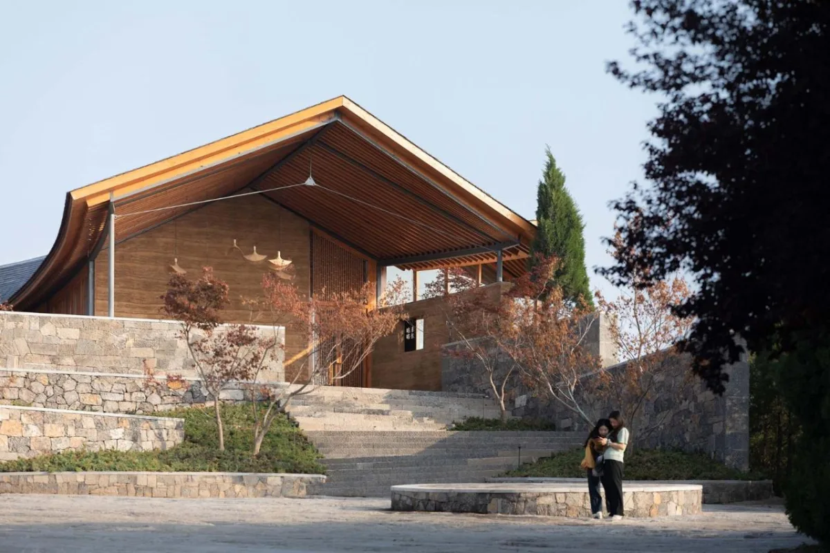 BIM建筑|咕咕来仪，大伾山悬崖驿站 / 繁星建筑工作室