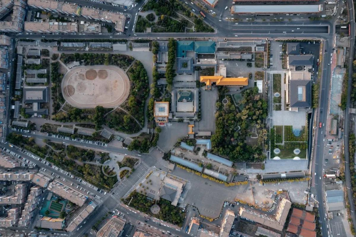 BIM建筑|全东北最大的清水混凝土巨构地下建筑：砼殿 / Wutopia Lab