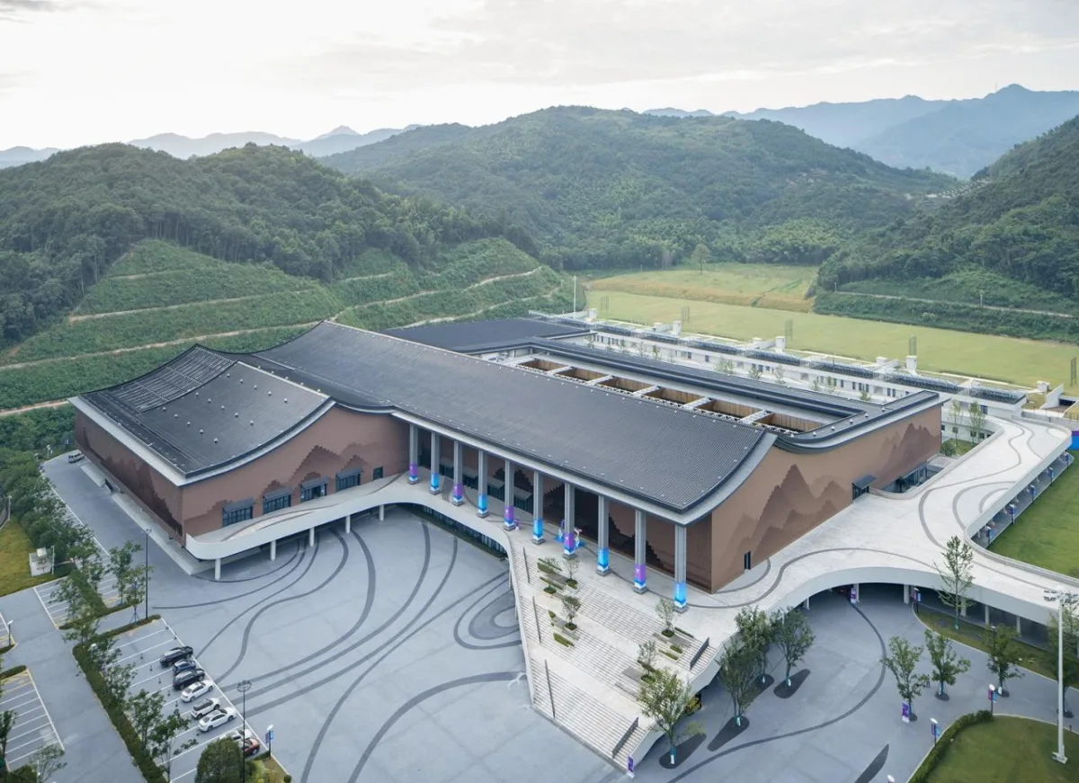 BIM建筑|富阳银湖体育中心:亚运射击射箭现代五项馆 / 浙江大学建筑设计研究院