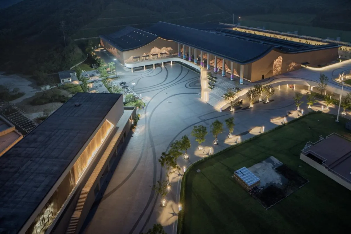 BIM建筑|富阳银湖体育中心:亚运射击射箭现代五项馆 / 浙江大学建筑设计研究院