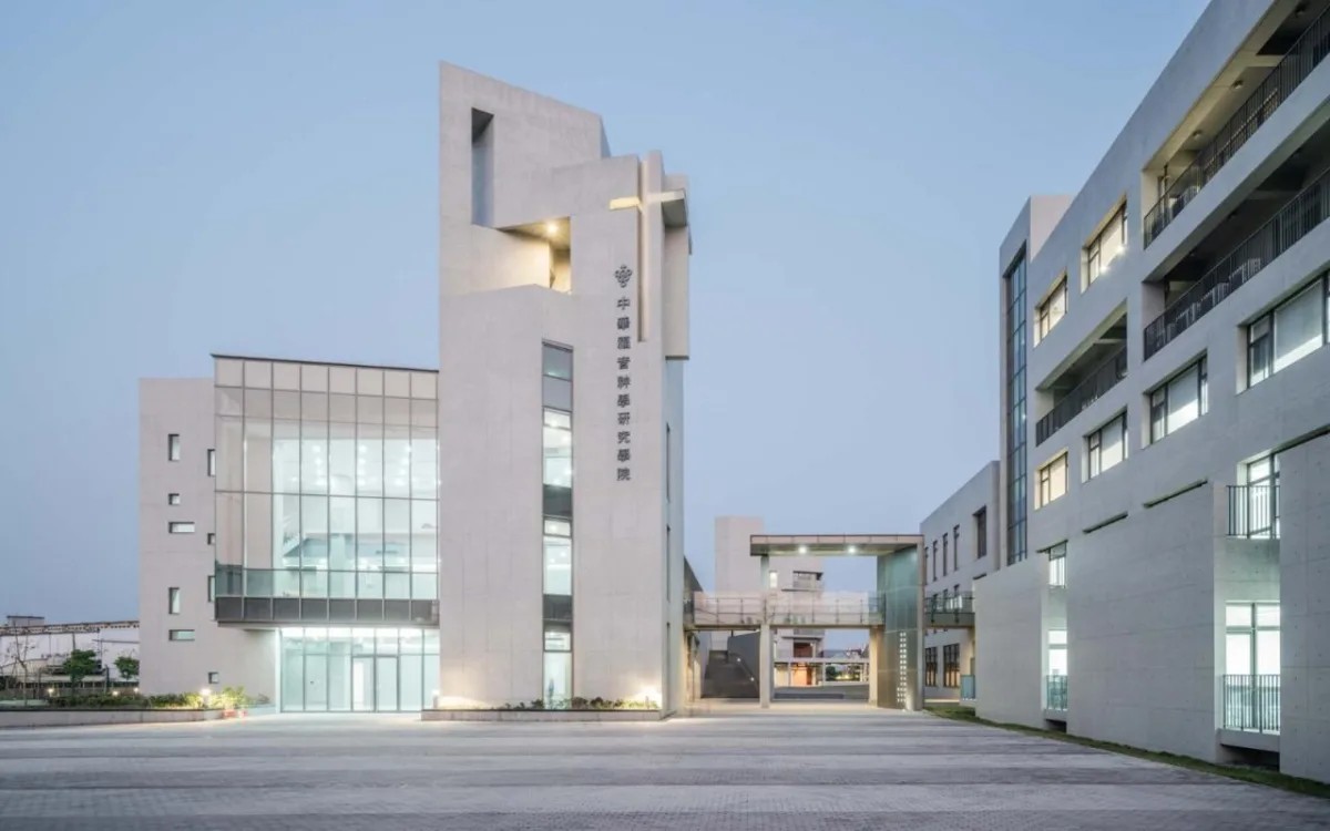 BIM建筑|中华福音神研究学院八德校区教堂 / 潘冀联合建筑师事务所