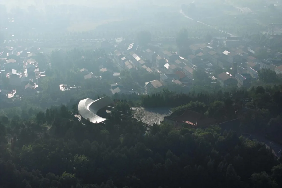 BIM建筑|咕咕来仪，大伾山悬崖驿站 / 繁星建筑工作室