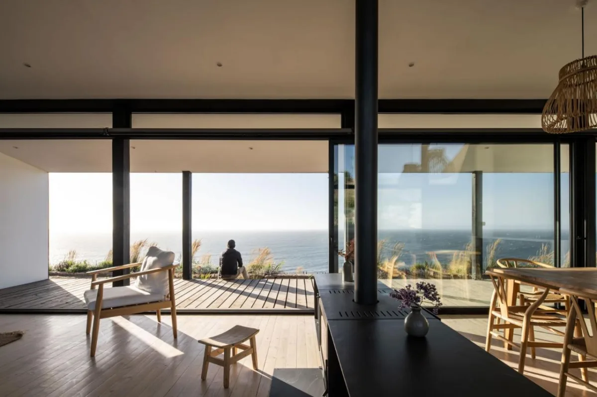 BIM建筑|拥抱海景：Pujol-Otaegui 住宅 / Raimundo Gutierrez Frías