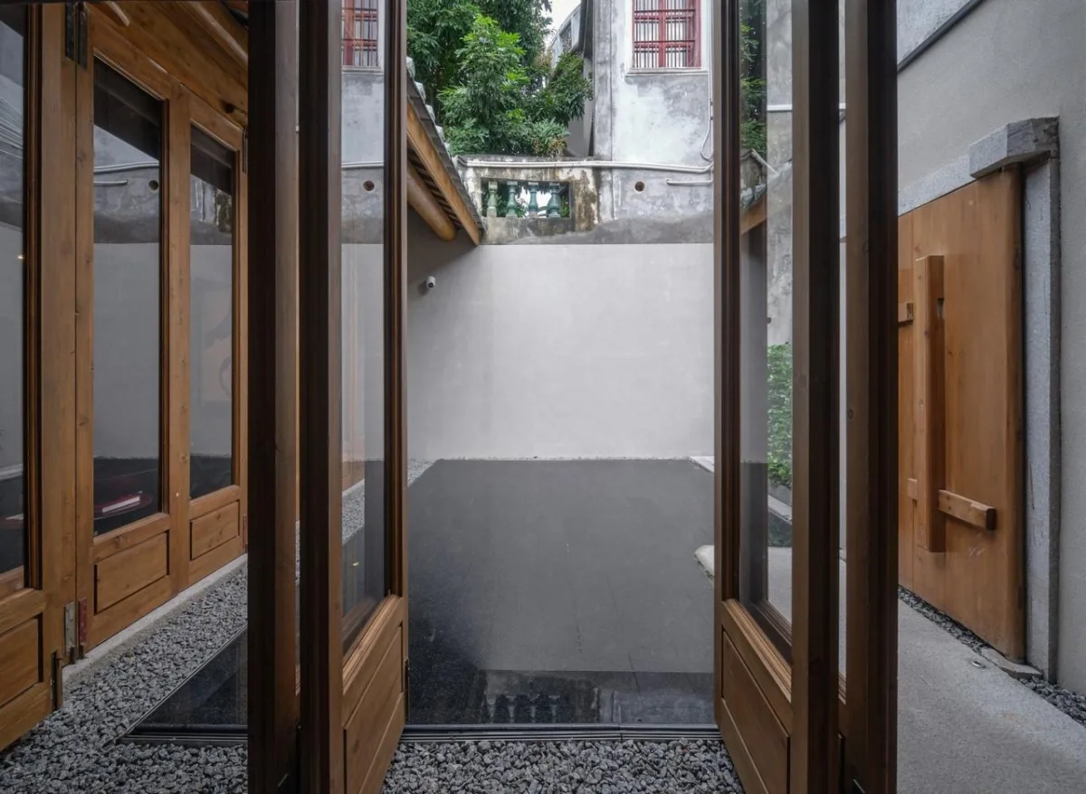BIM建筑|潮州有熊酒店 / 以靠建筑