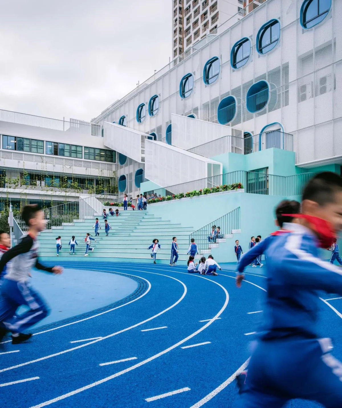 BIM建筑|学习层台—深圳福强小学 / 众建筑