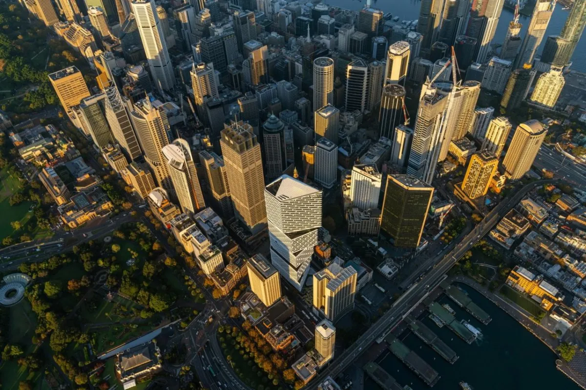 BIM建筑|首个塔楼改造 Quay Quarter，‘嫁接’新楼板 / 3XN