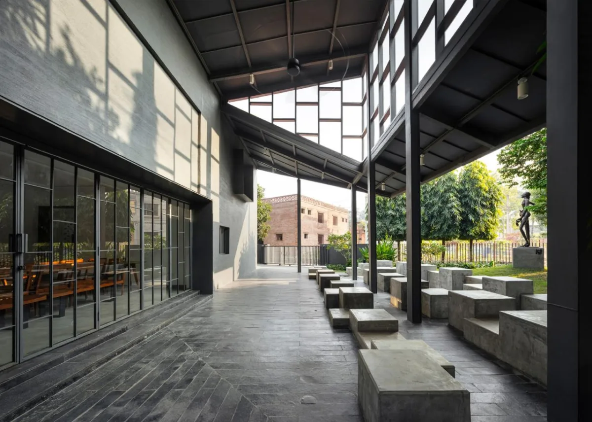 BIM建筑|Arthshila文化中心 – 文化适应及再利用私人基础设施 / Abin Design Studio