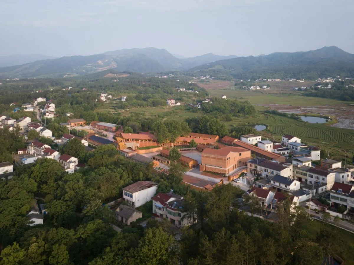 BIM建筑|安徽潜山痘姆龙窑及非遗客厅 / 灰空间建筑事务所