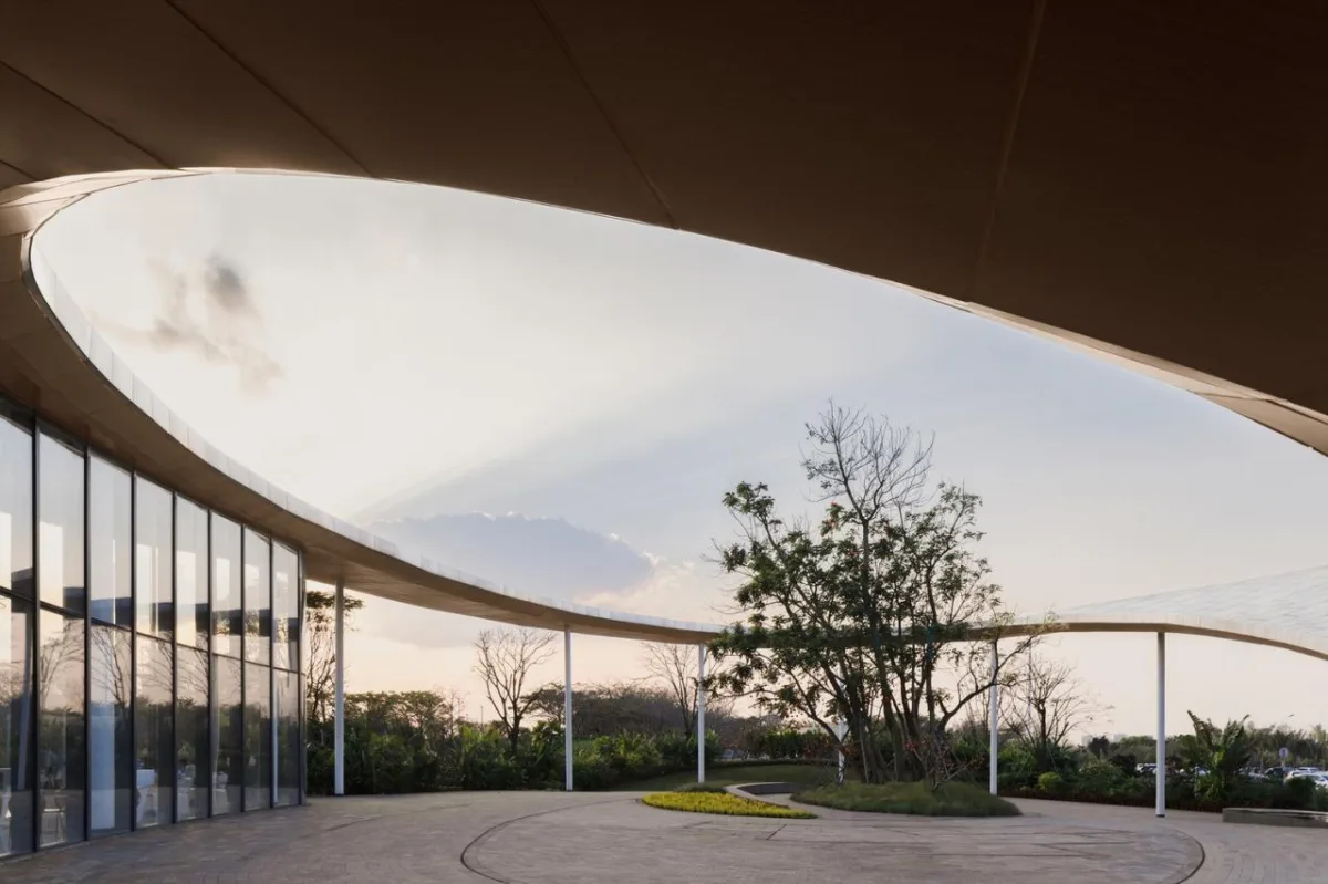 BIM建筑|海口西秀公园游客中心 / 慕达建筑
