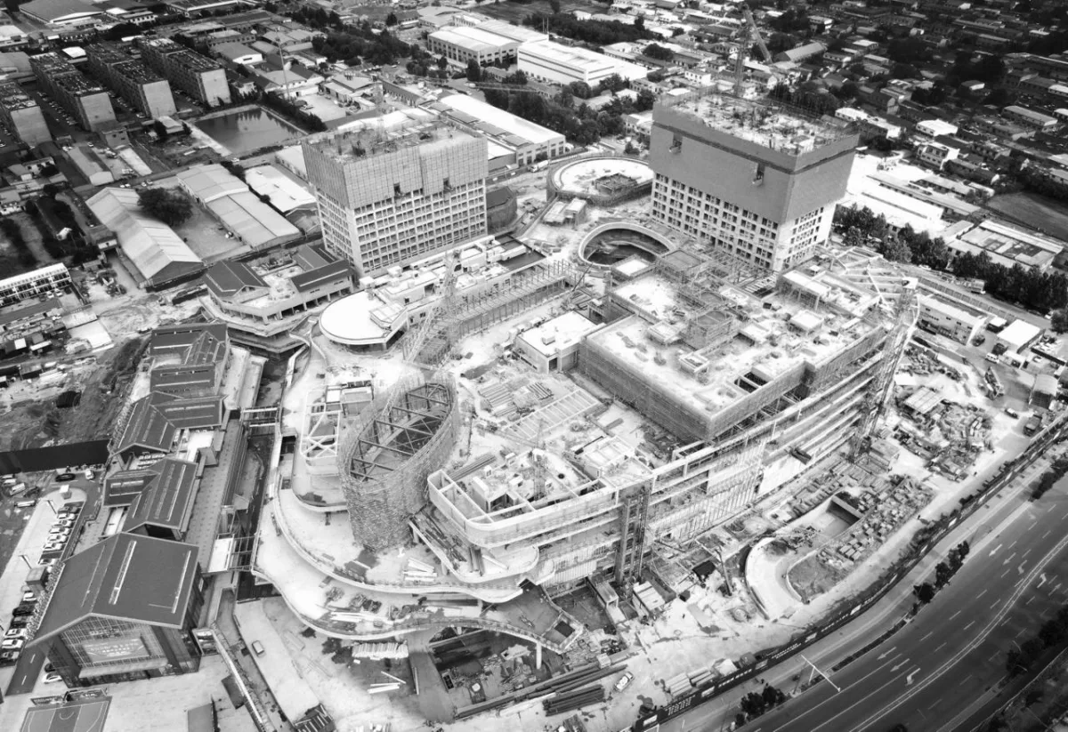 BIM建筑|山水之城·泰汶城市广场 / 简和建筑