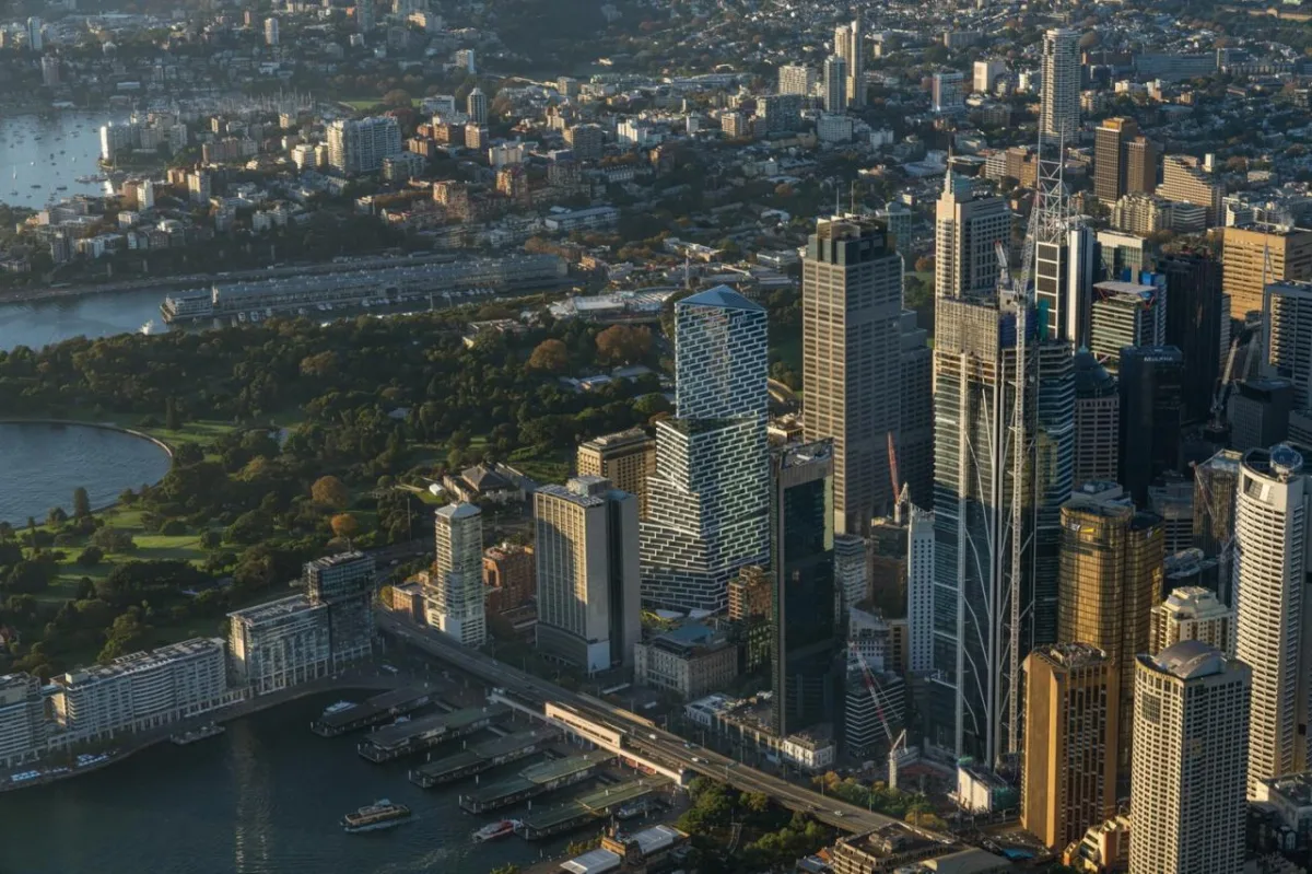 BIM建筑|首个塔楼改造 Quay Quarter，‘嫁接’新楼板 / 3XN