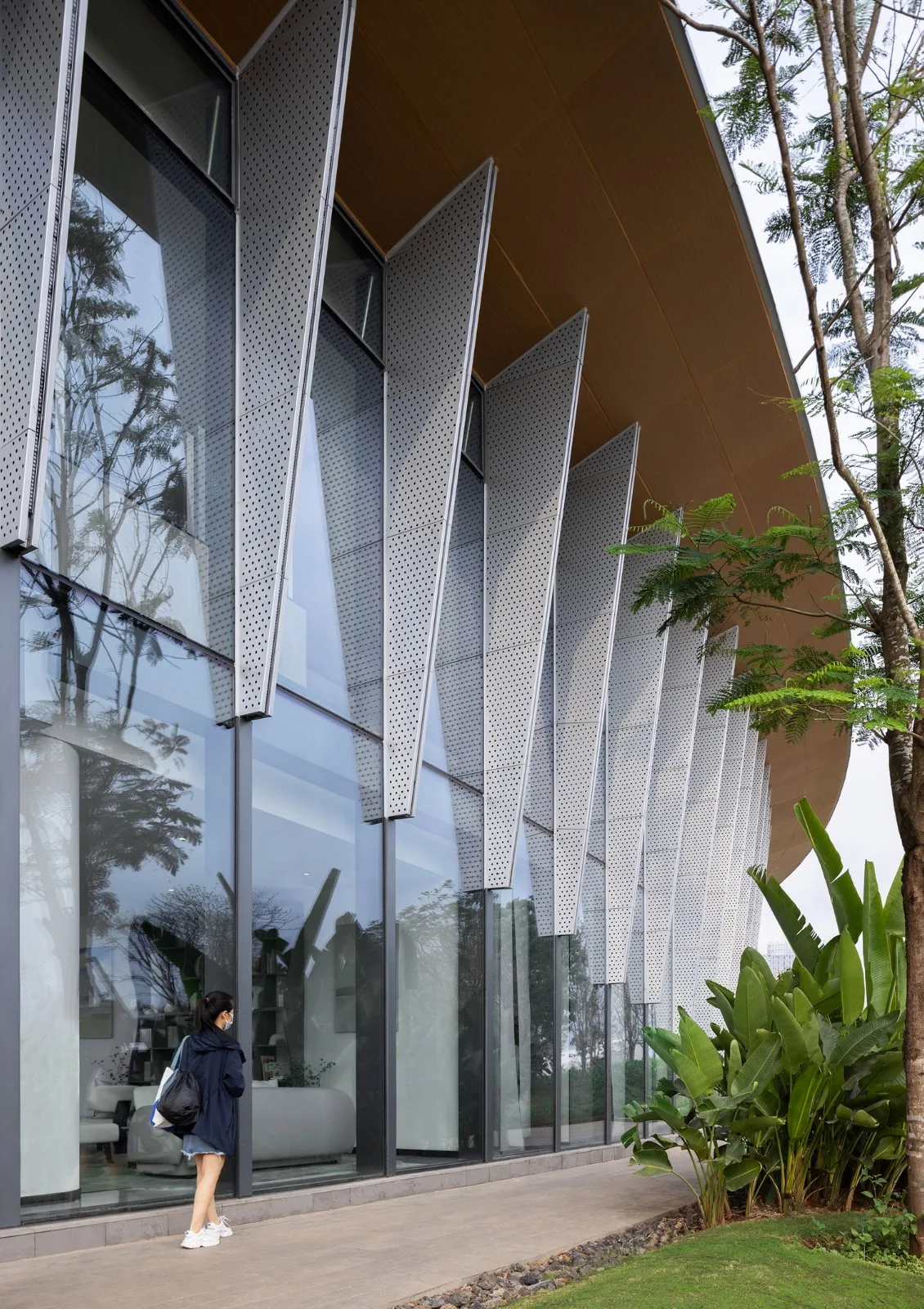 BIM建筑|海口西秀公园游客中心 / 慕达建筑