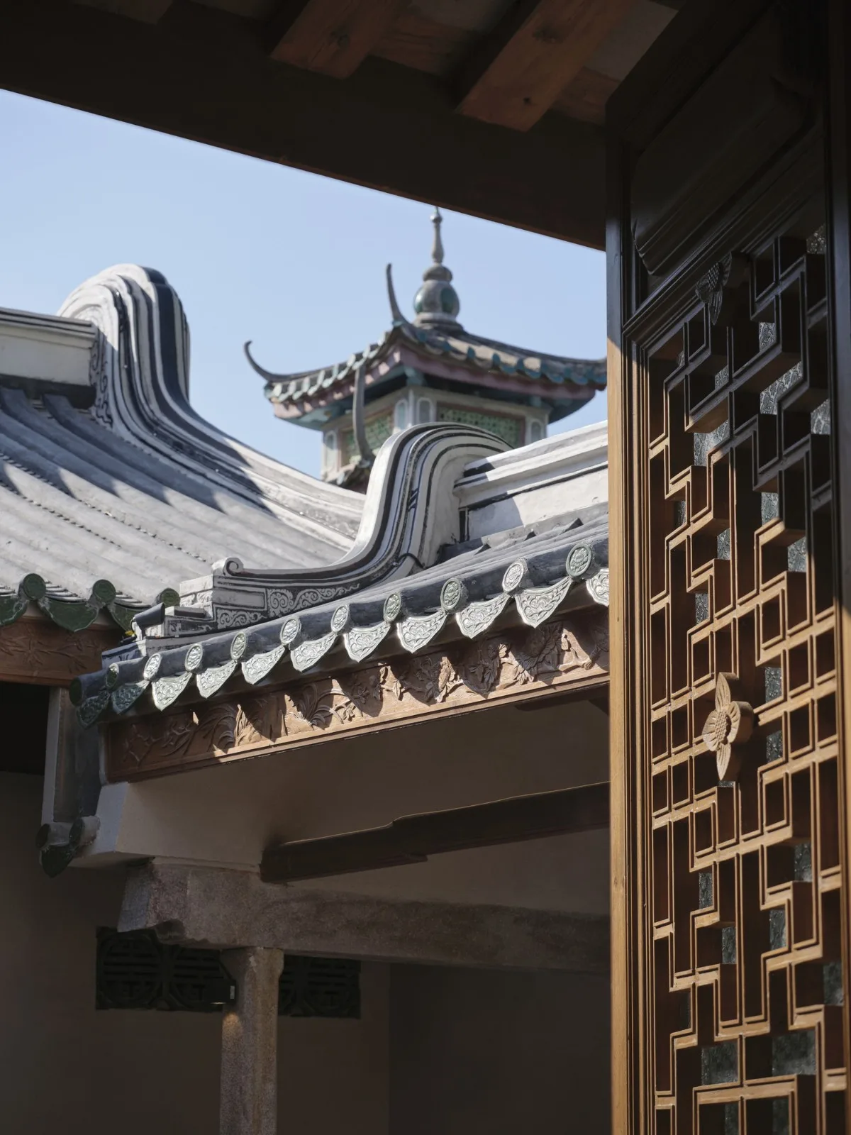 BIM建筑|潮州有熊酒店 / 以靠建筑