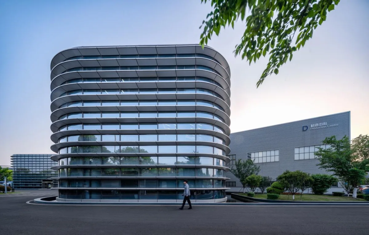 BIM建筑|苏南民营企业发展的建筑样本：航亚科技总部办公楼 / 米丈建筑