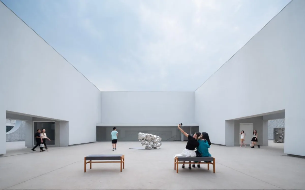 BIM建筑|掀开“白盒子”的美术馆：OCT当代艺术中心-B10馆 / URBANUS都市实践