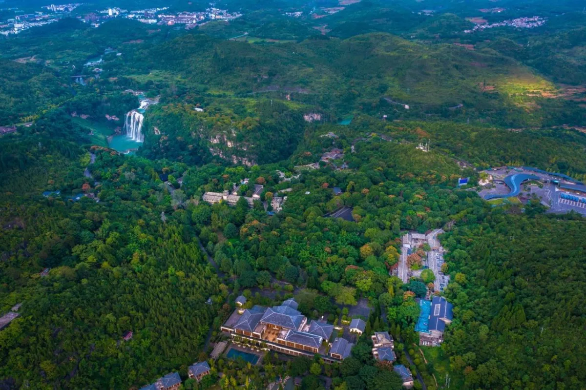 BIM建筑|瀑布下的诗意栖居:尧珈•瀑布村 /上海尧舜建筑设计有限公司