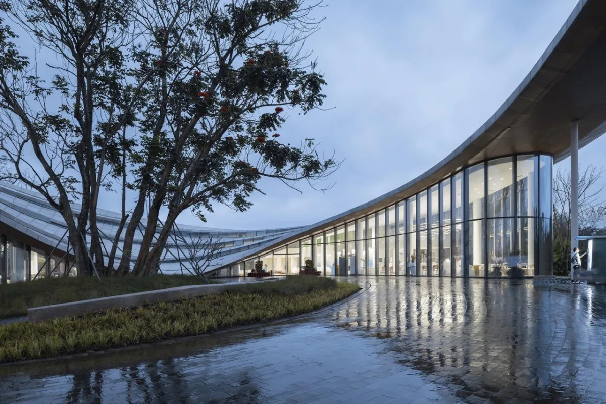 BIM建筑|海口西秀公园游客中心 / 慕达建筑