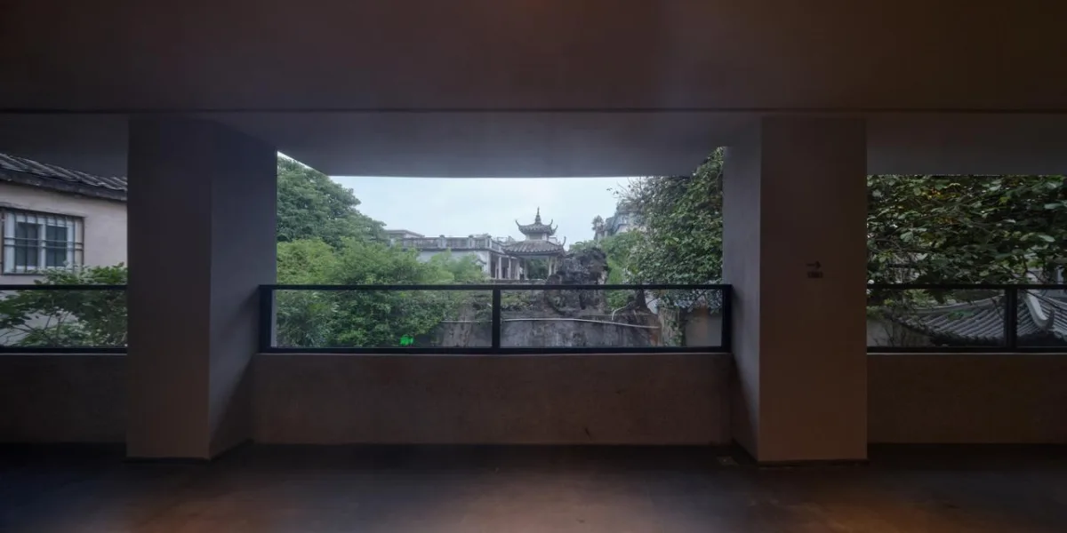 BIM建筑|潮州有熊酒店 / 以靠建筑