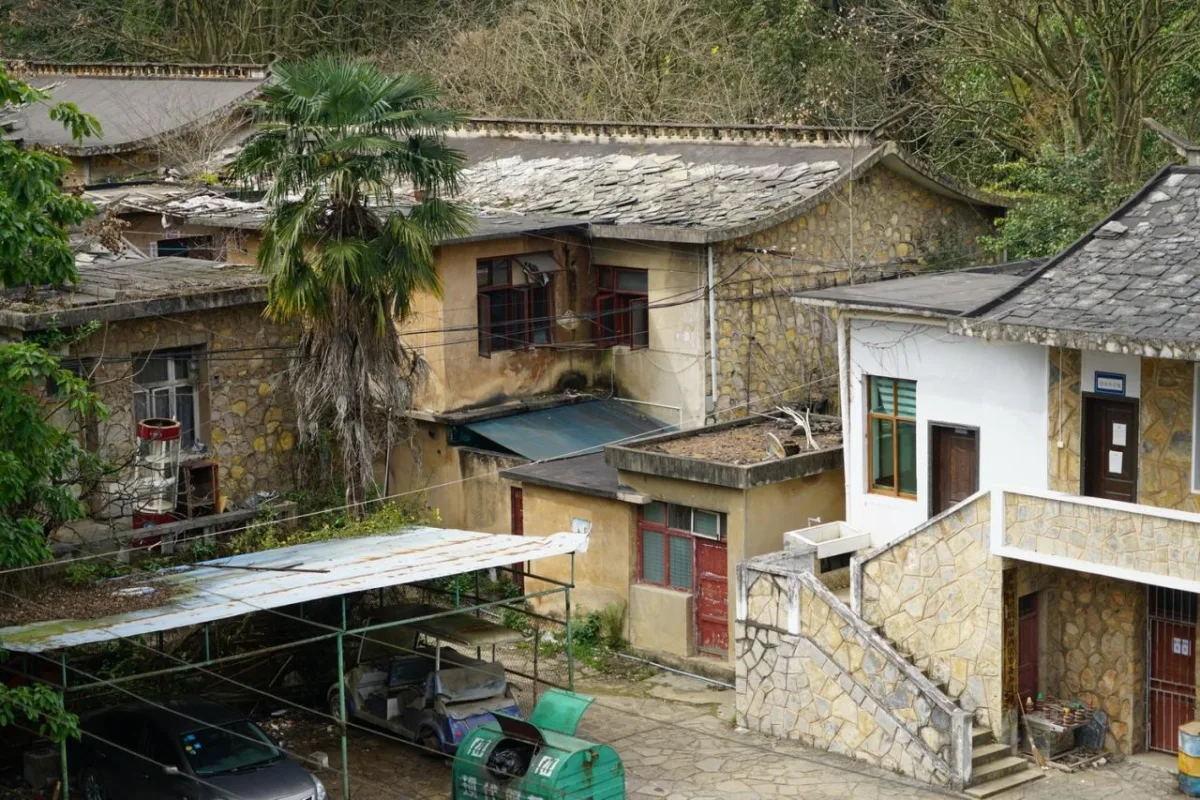 BIM建筑|瀑布下的诗意栖居:尧珈•瀑布村 /上海尧舜建筑设计有限公司