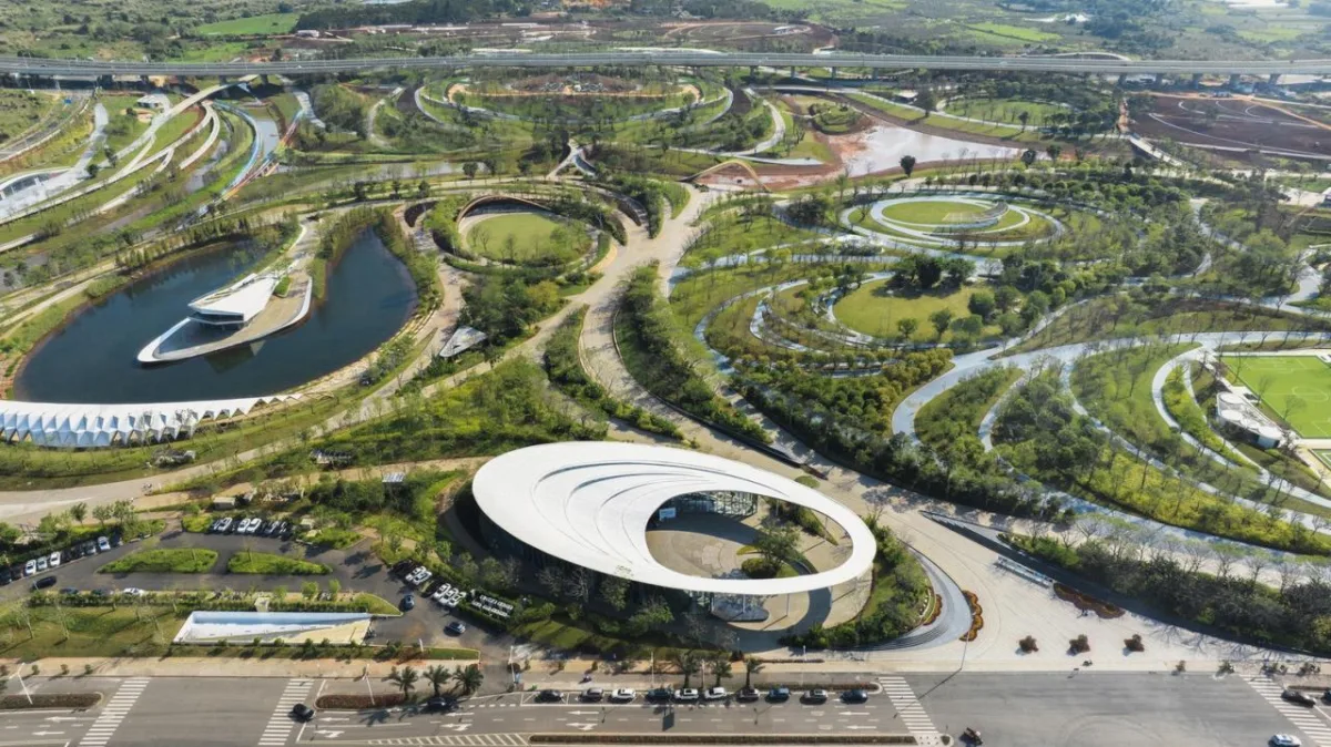 BIM建筑|海口西秀公园游客中心 / 慕达建筑
