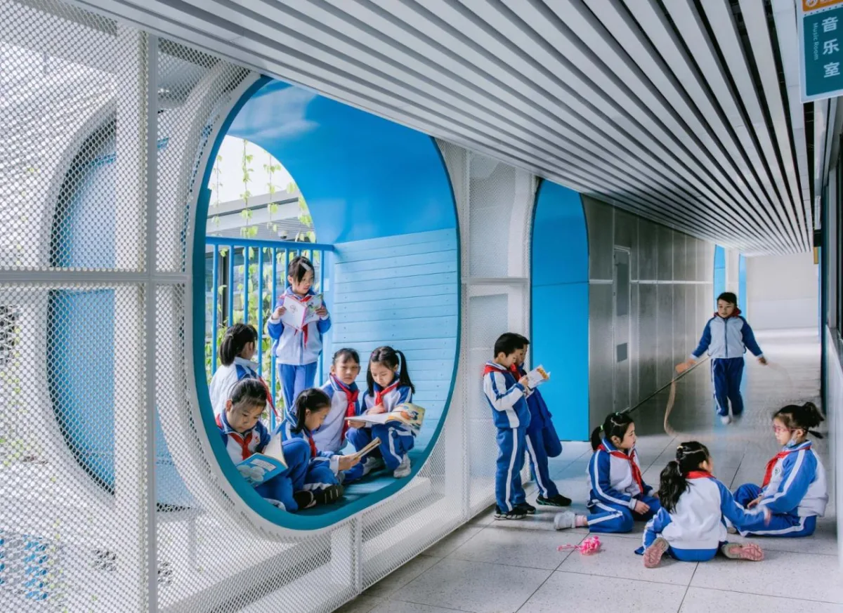 BIM建筑|学习层台—深圳福强小学 / 众建筑