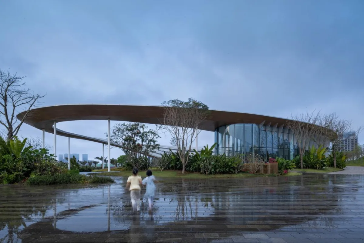 BIM建筑|海口西秀公园游客中心 / 慕达建筑