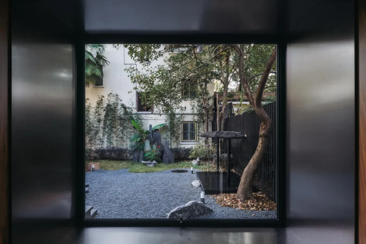 BIM建筑|微光之宅 / Wutopia Lab