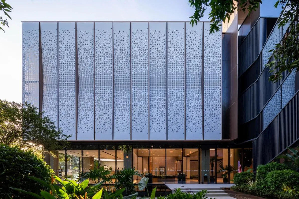 BIM建筑|绿林秘境：深圳中粮悦章凤凰里展示中心 / 柏涛设计