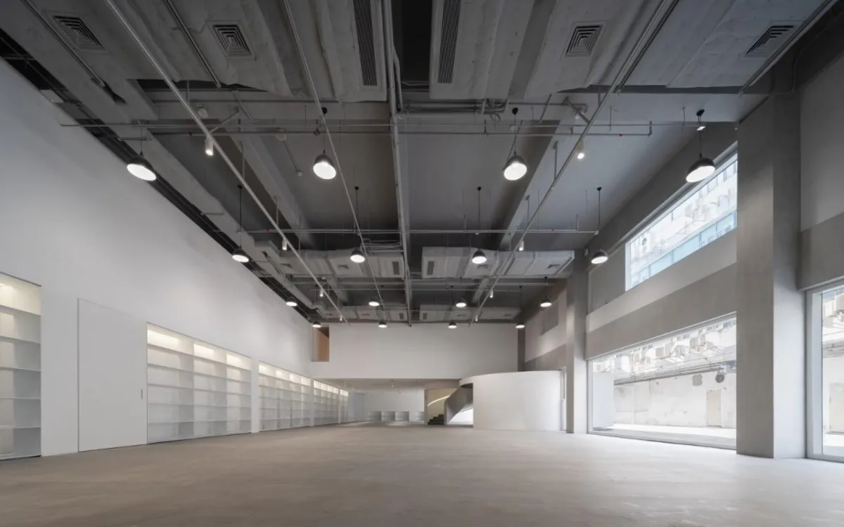 BIM建筑|掀开“白盒子”的美术馆：OCT当代艺术中心-B10馆 / URBANUS都市实践