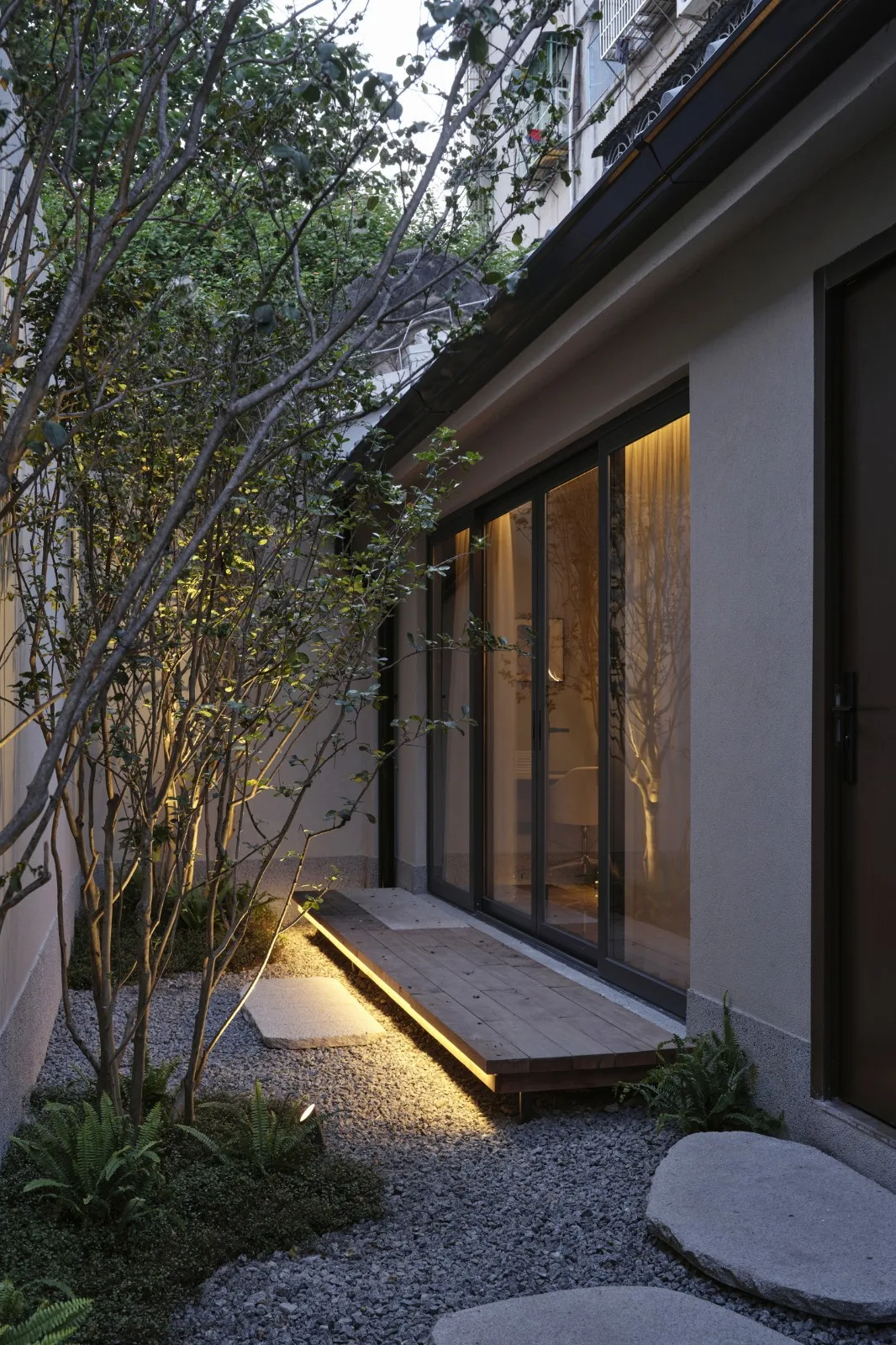 BIM建筑|潮州有熊酒店 / 以靠建筑