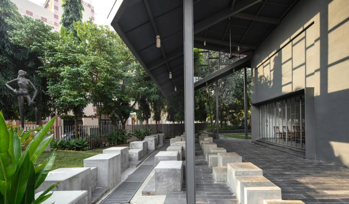 BIM建筑|Arthshila文化中心 – 文化适应及再利用私人基础设施 / Abin Design Studio