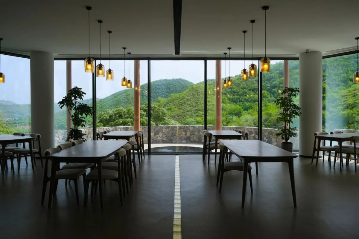 BIM建筑|化作天上的星星, 静美的灵魂栖息地：石家庄安德生命纪念公园·云镜 / 小隐建筑