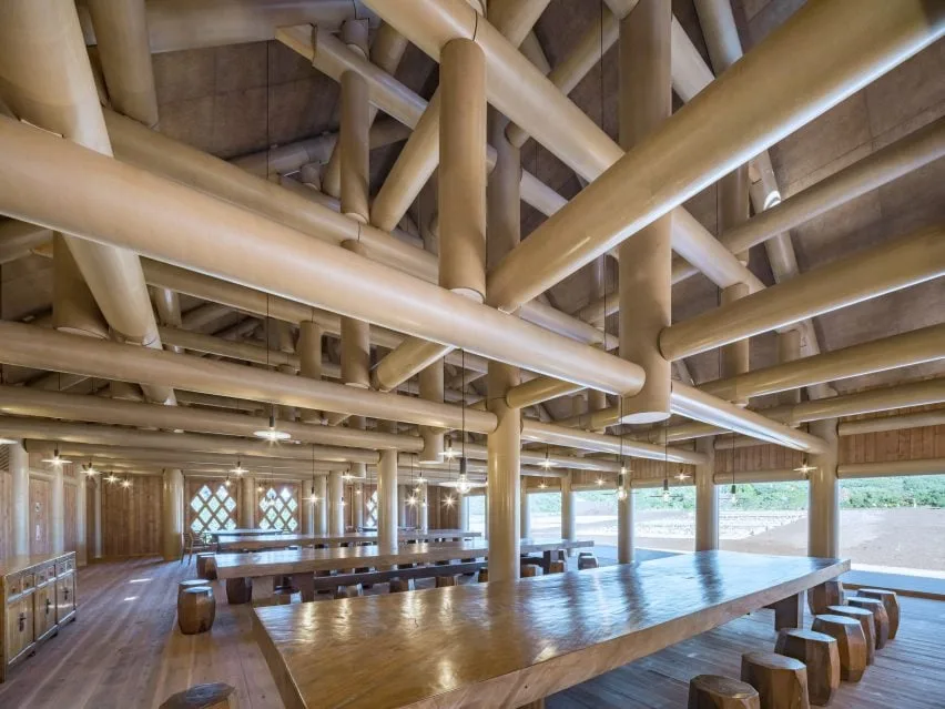 BIM建筑|坂茂设计茅草和纸板管农民餐厅