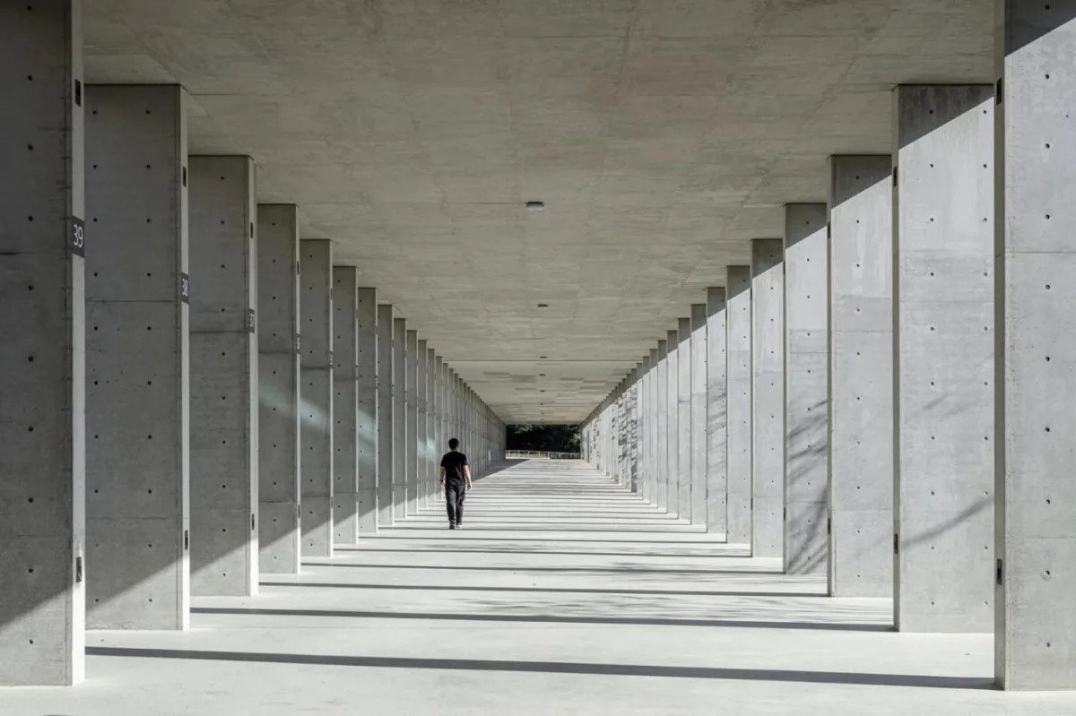 BIM建筑|山中骨灰安置所 / Behet Bondzio Lin Architekten