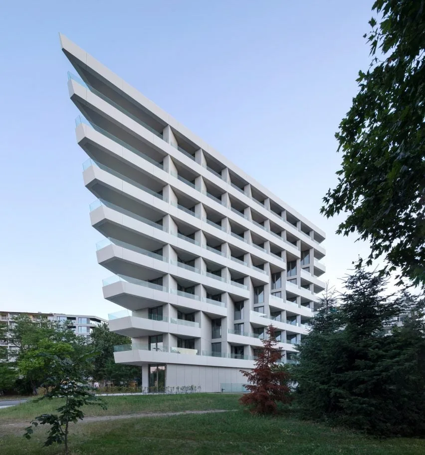 BIM建筑|斯塔工作室在瓦尔纳设计EOS大楼