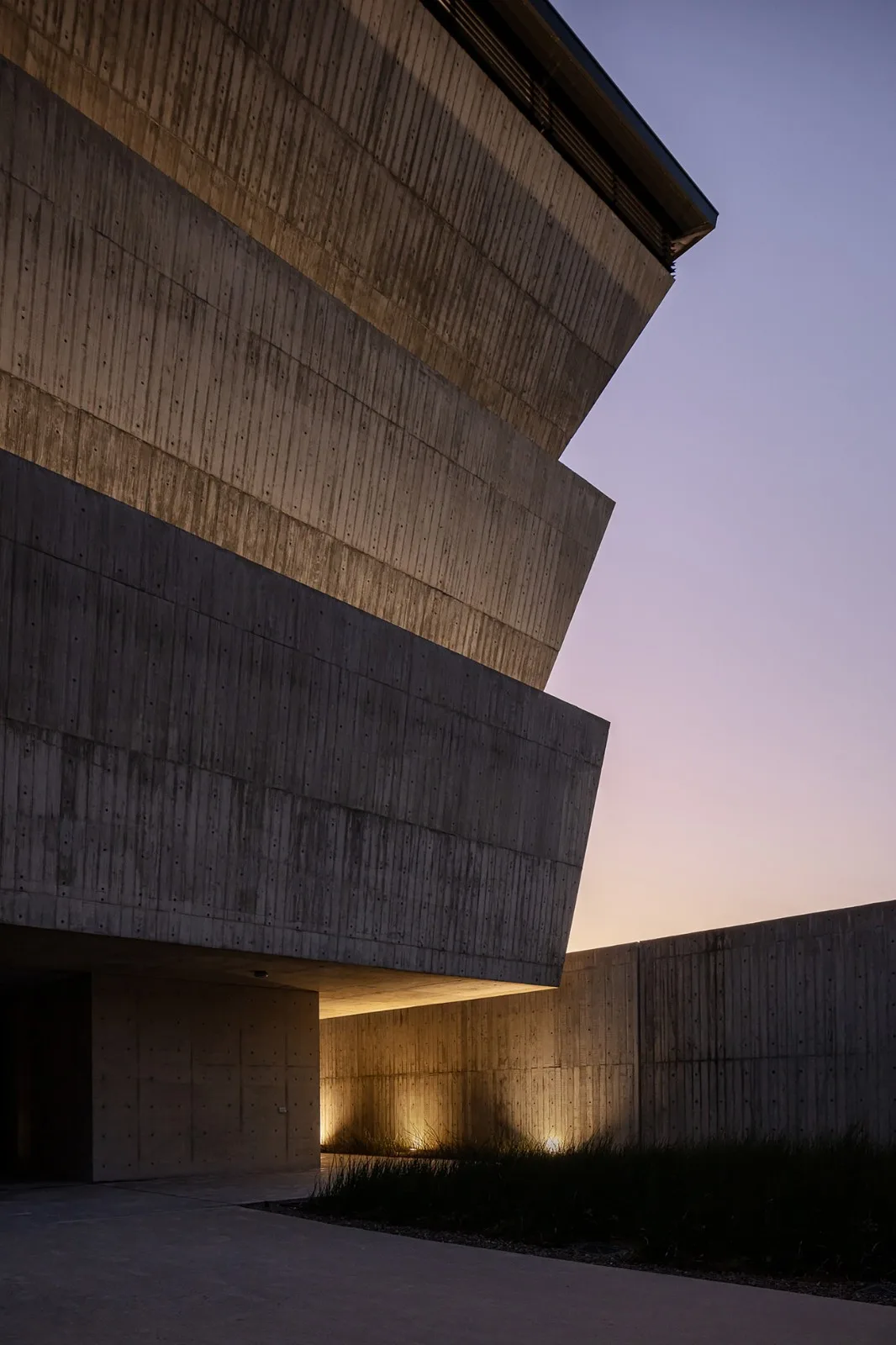 BIM建筑|山中骨灰安置所 / Behet Bondzio Lin Architekten